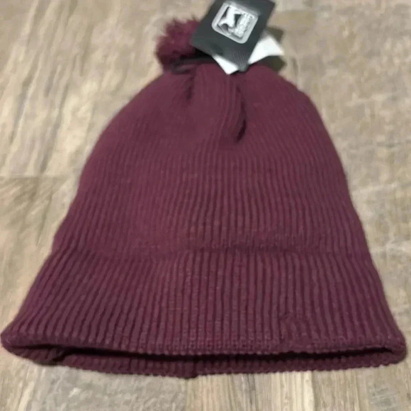 PGA Tour Knit Cuffed Pom Pom Beanie, fleece lined insulated, Burgandy - OSFM - Picture 5 of 6